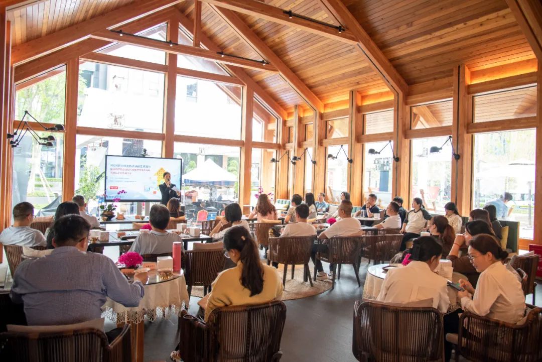 eba8c35d-b841-4845-90a8-47a88dd2ddb6